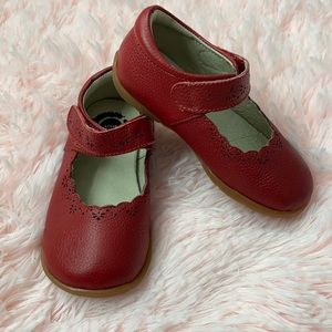 Livie & Luca Mary Jane Flower Shoes - size 6 - NWOT